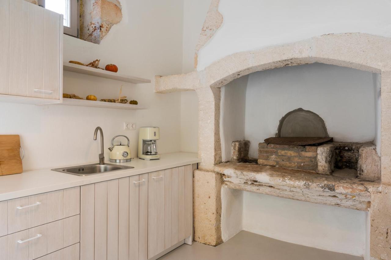 Tholos Cottage Stérnai Eksteriør billede