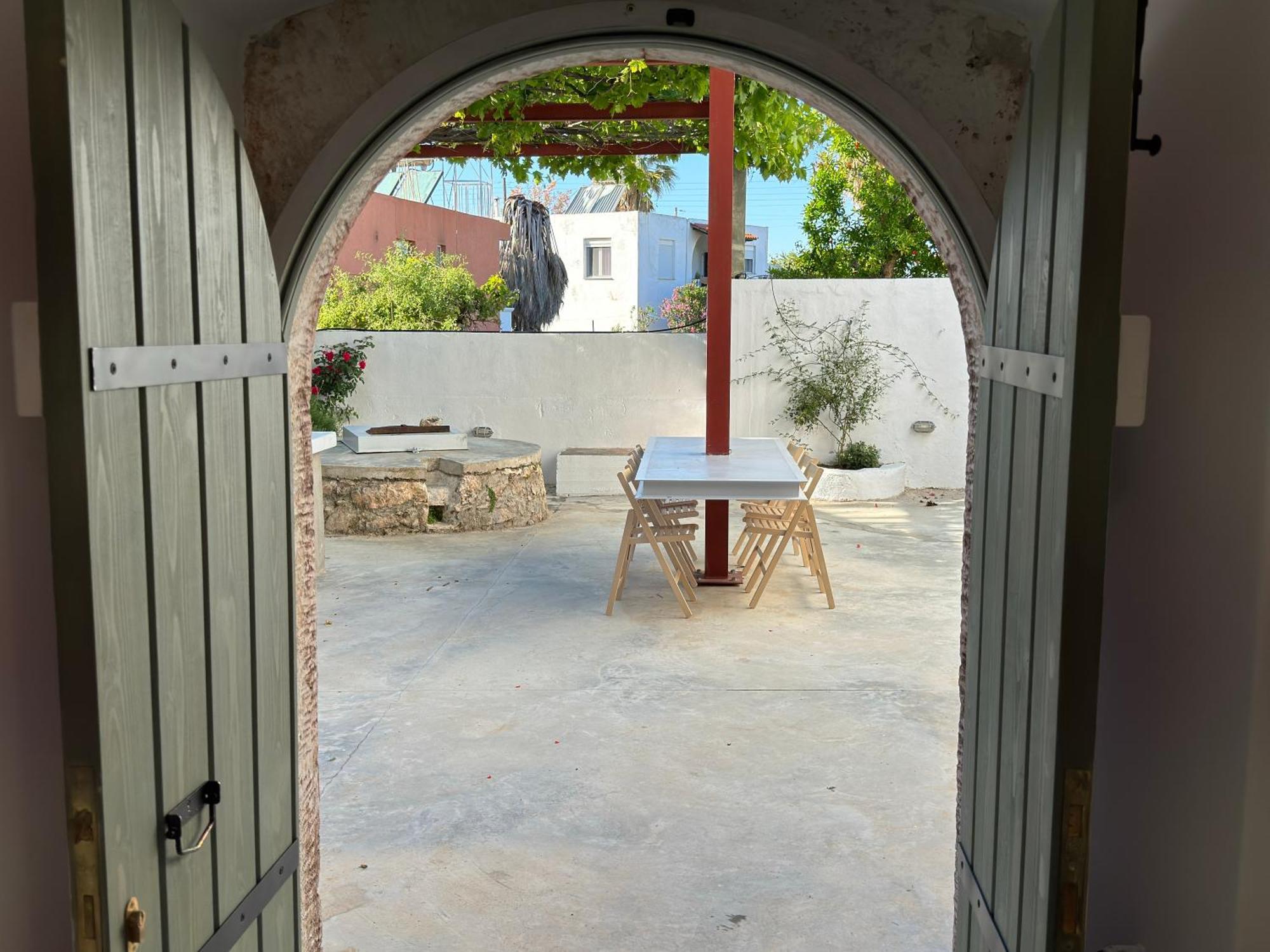Tholos Cottage Stérnai Eksteriør billede