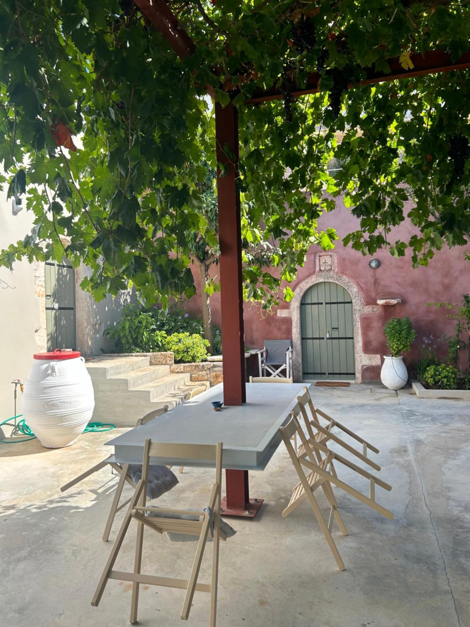 Tholos Cottage Stérnai Eksteriør billede